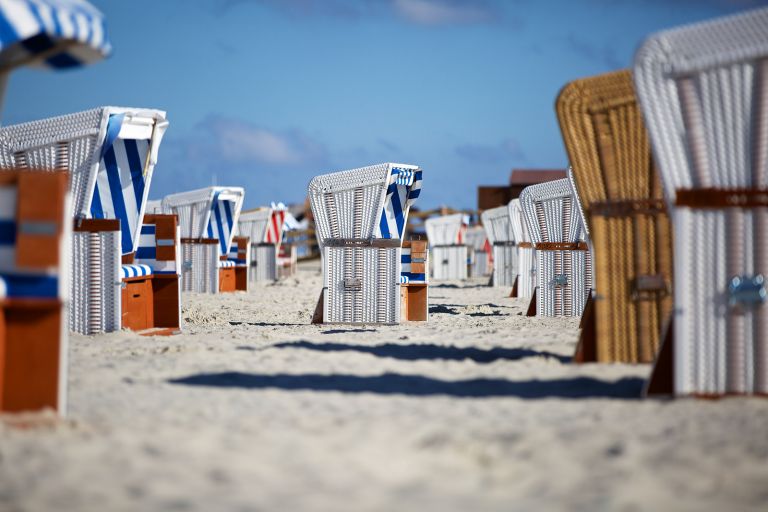 Strandkoerbe, Nordsee.jpg